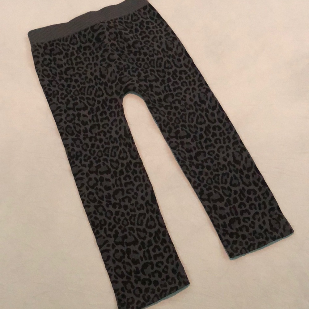 Nikibiki Gray Animal Print Cropped Leggings One Size
